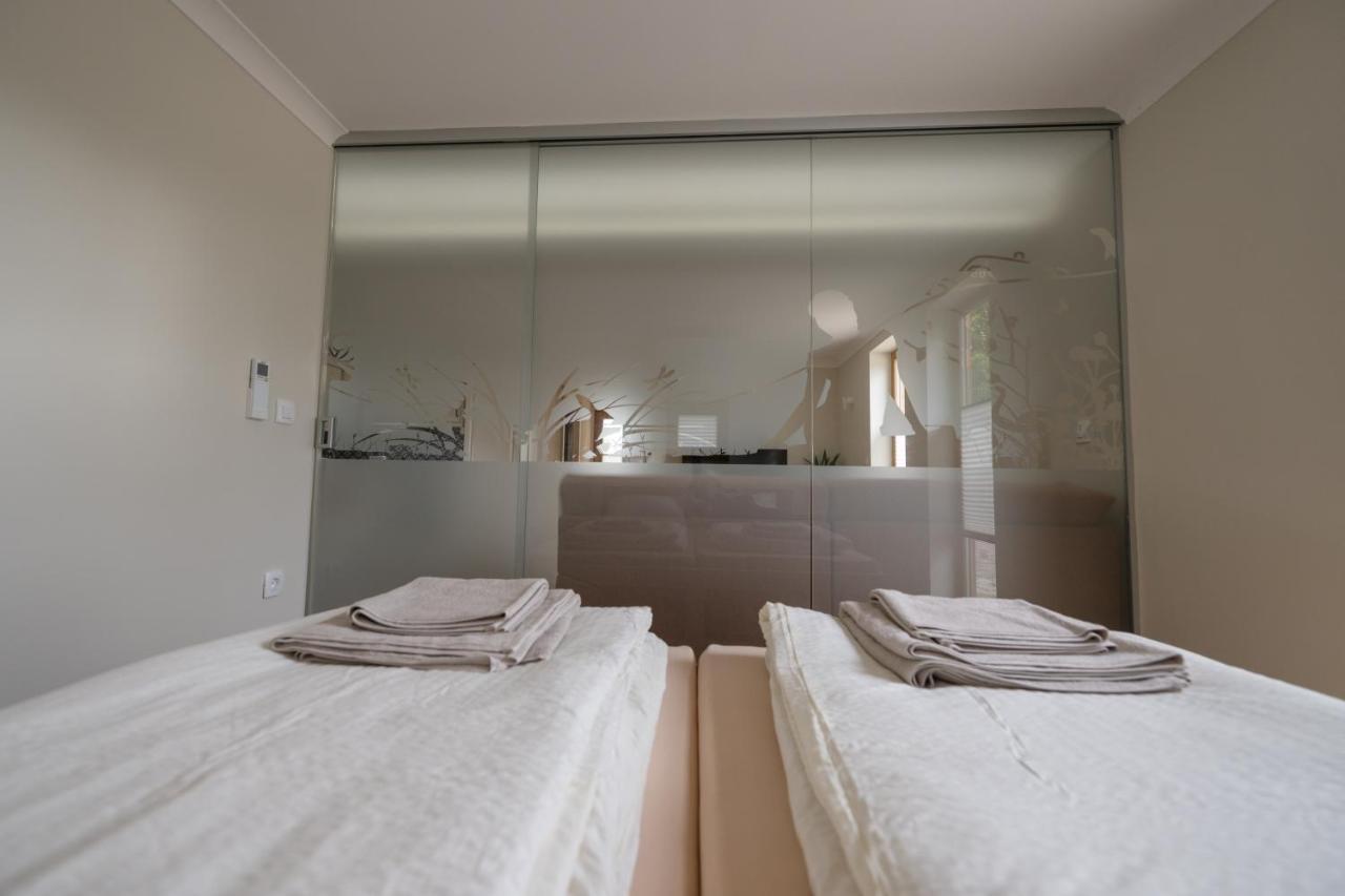 Holiday Home Virida, App Leopold III Ivancna Gorica Екстериор снимка
