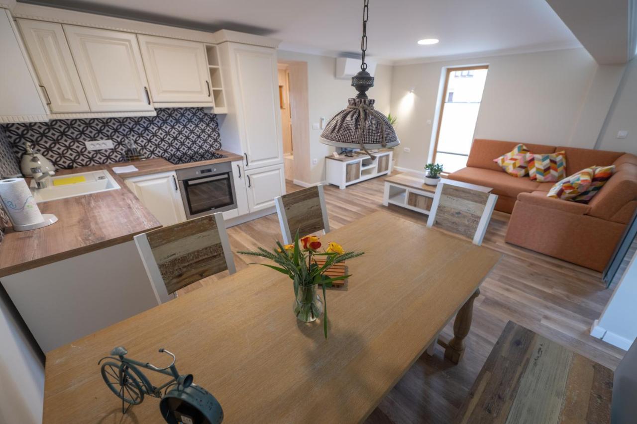 Holiday Home Virida, App Leopold III Ivancna Gorica Екстериор снимка