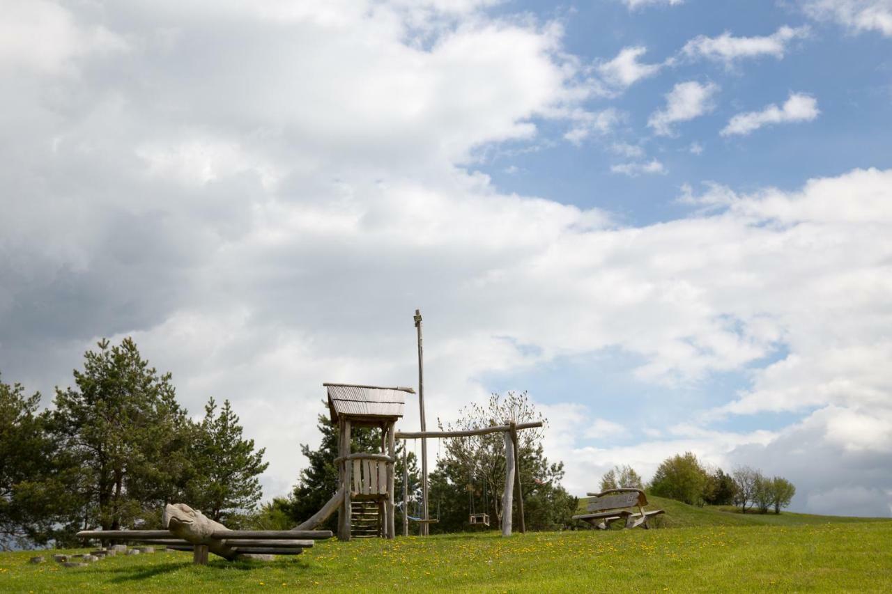 Holiday Home Virida, App Leopold III Ivancna Gorica Екстериор снимка